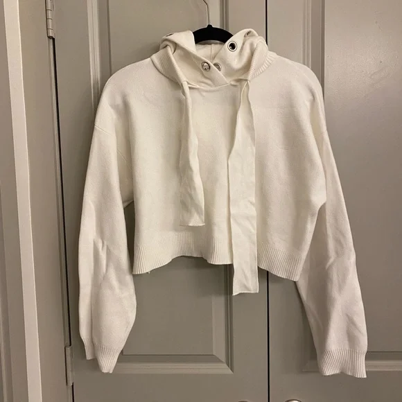 Zara White Cropped Hoodie with Metal Ring Details Size M - Picture 2 of 6